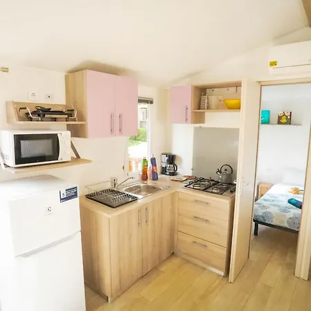 Happy Camp Mobile Homes In Bella Italia Campeggio Peschiera del Garda